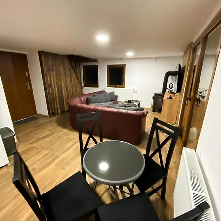 Tri Grose 2 בקתה *